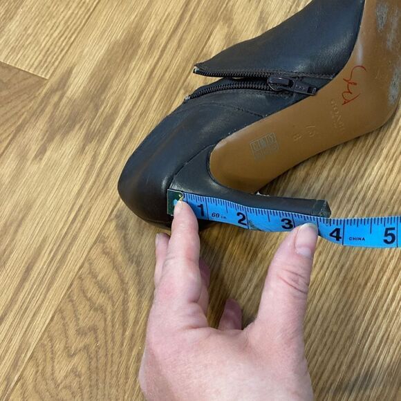 Coach New York Seneca Black High  Heeled Ankle Booties Side Zipper (Size 7.5B) - Picture 8 of 10